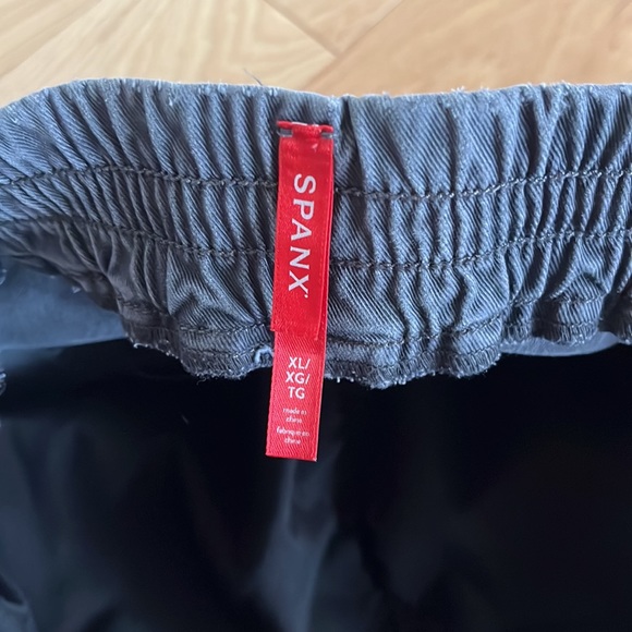 Spanx Stretch Twill Cargo Jogger - Picture 5 of 7